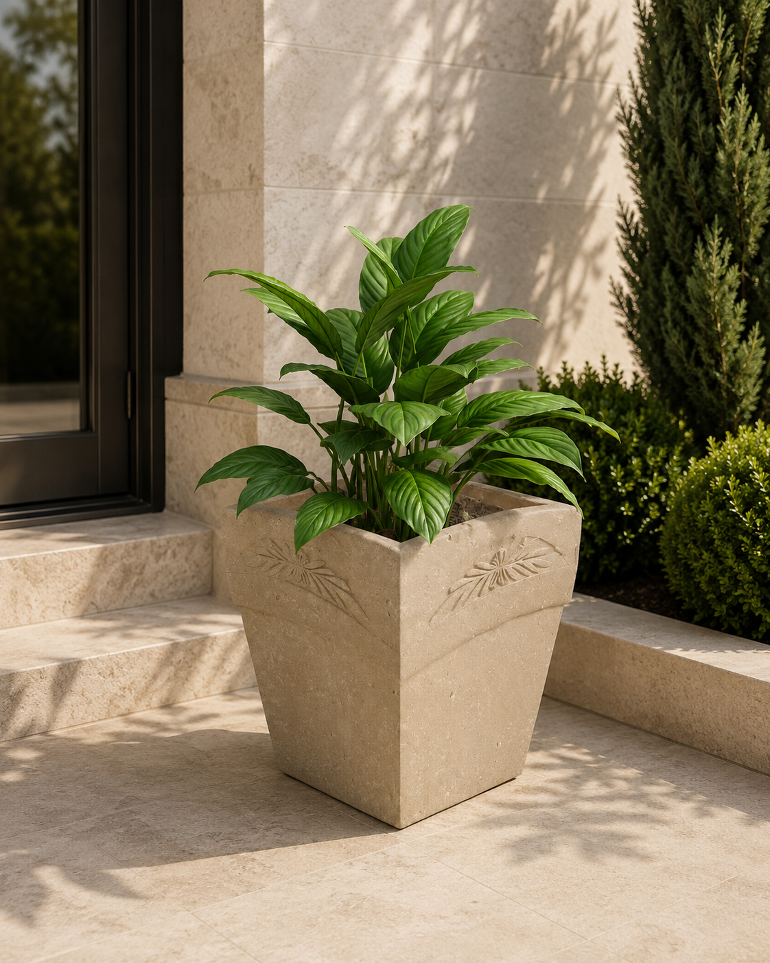 Nola Planter